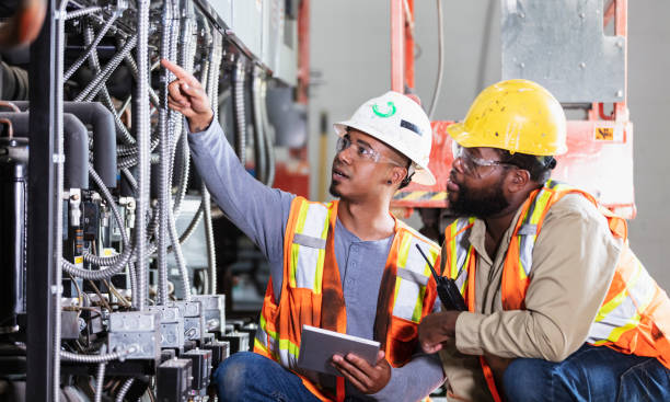 Best Electrical Contractors for Businesses  in St Charles, MI